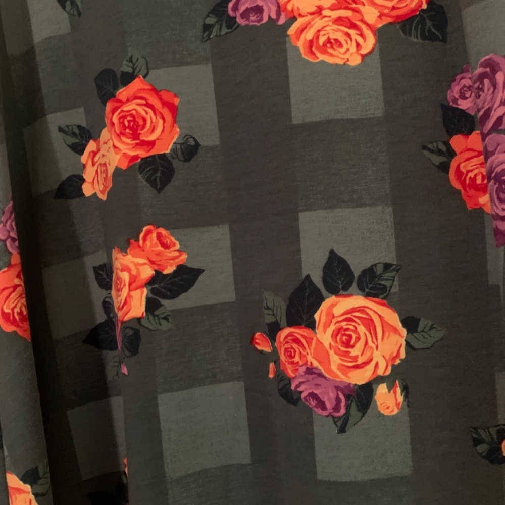 Lularoe Carly dress - Picture 2 of 3